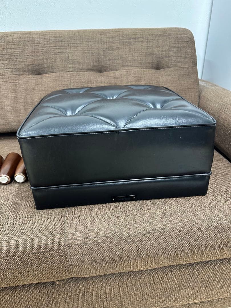 ④ 【美品】カリモク60 オットマン ブラック　レザー