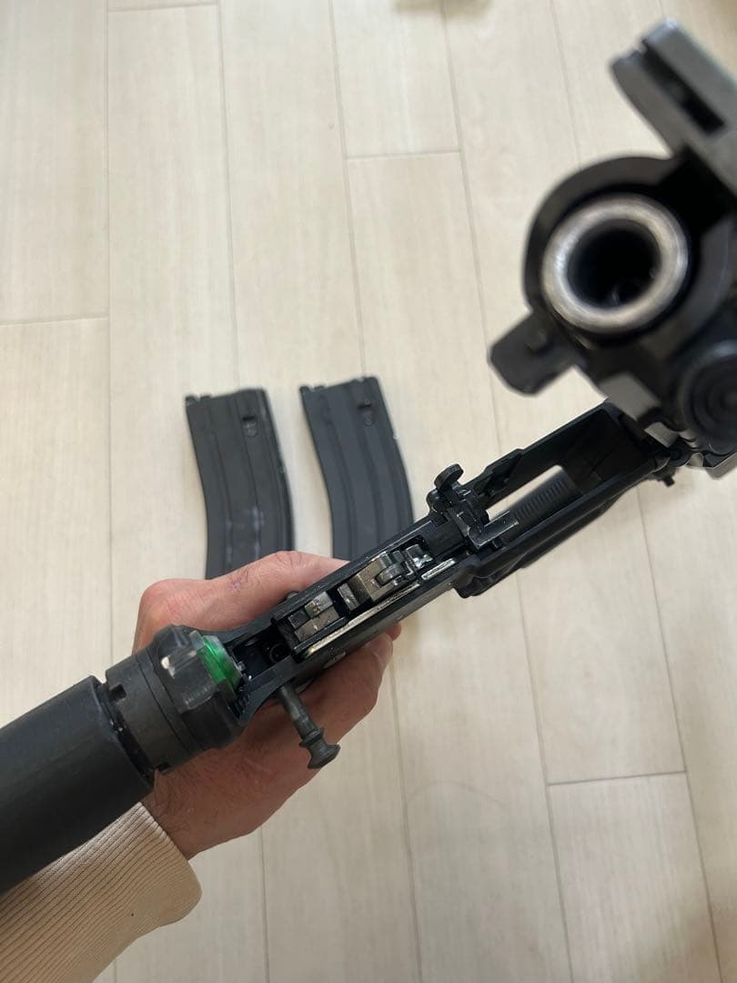 【東京マルイ】MWS M4ガスブローバック　マガジン2個付き