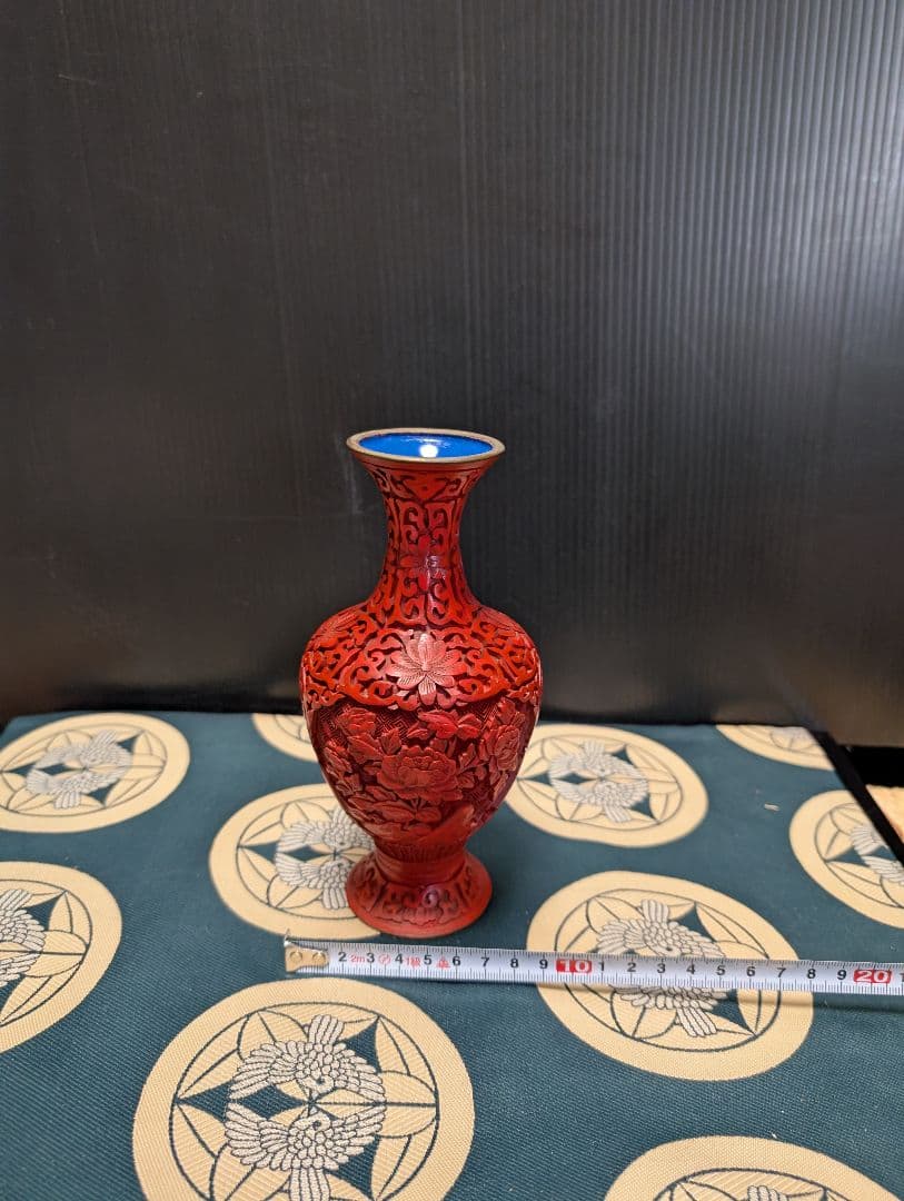 中国美術、堆朱花瓶