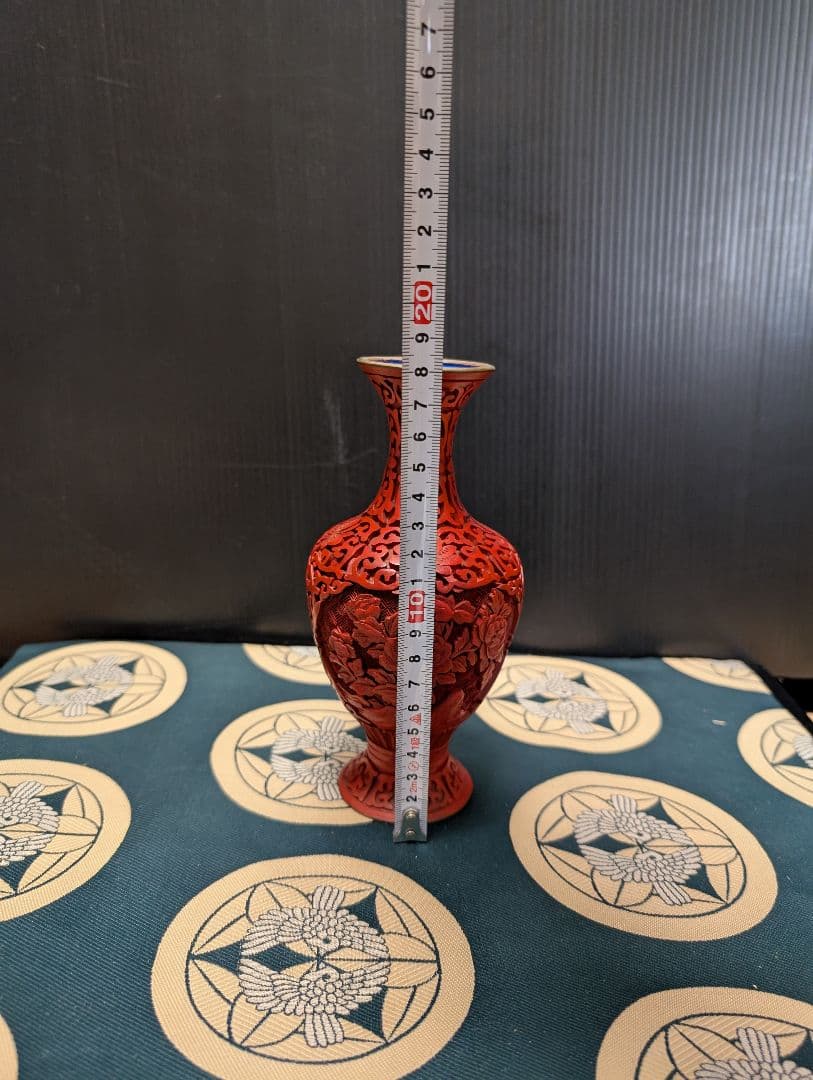 中国美術、堆朱花瓶