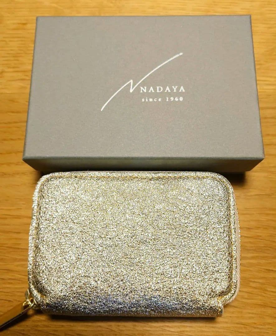 ナダヤ　コンパクト財布　ゴールド