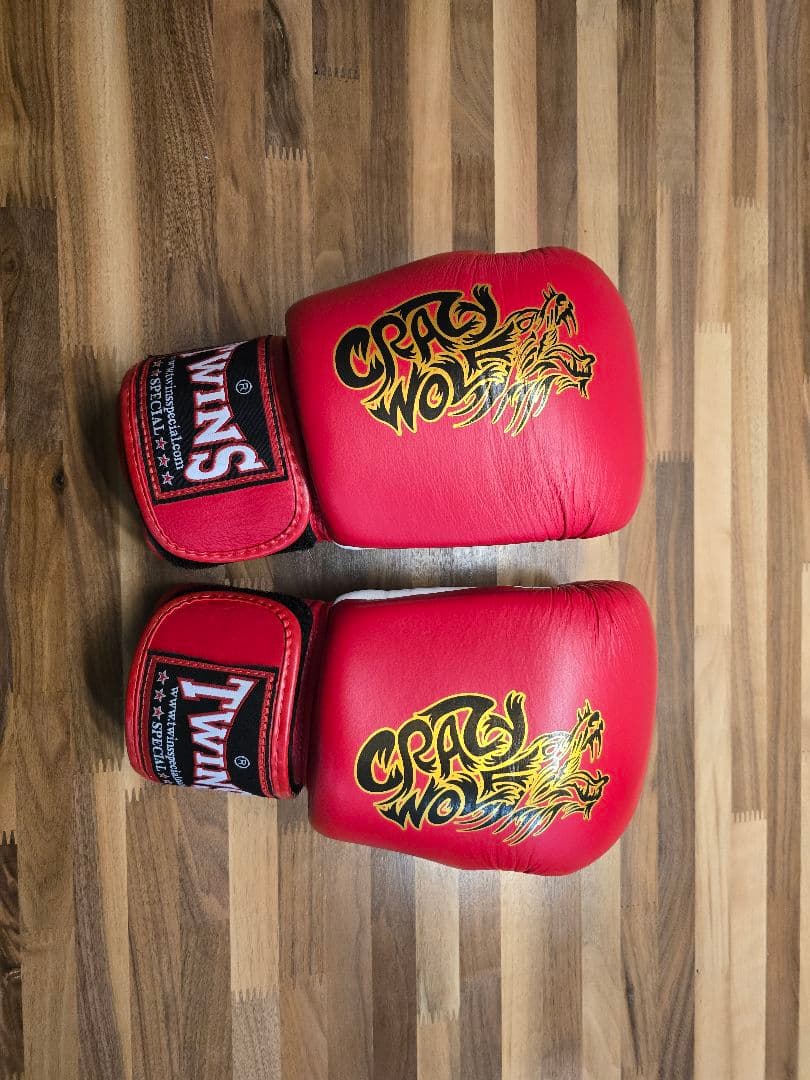 ま*ん様 TWINS Crazy Wolf ボクシンググローブ 12oz 3個セ