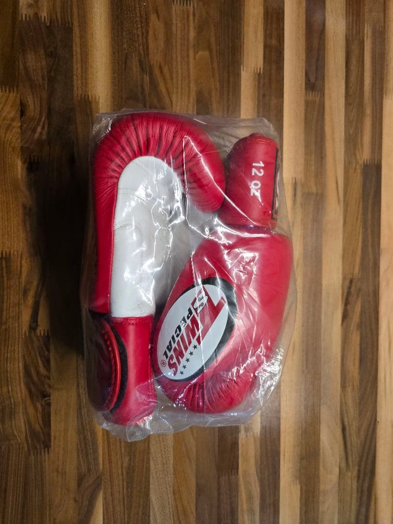 ま*ん様 TWINS Crazy Wolf ボクシンググローブ 12oz 3個セ