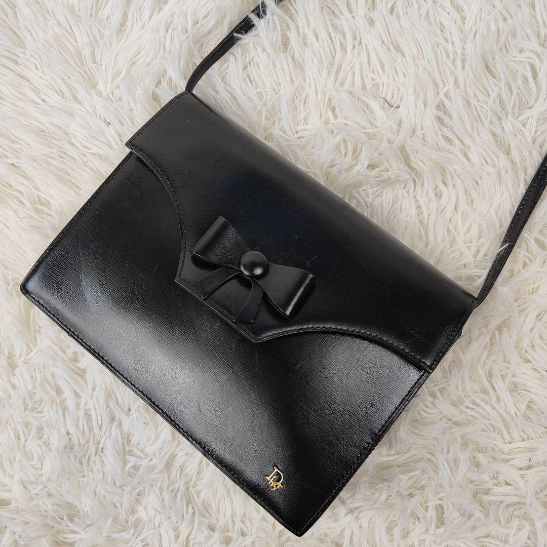 Dior　ショルダーバッグ　ロゴ金具　リボン　ブラック　レザー
