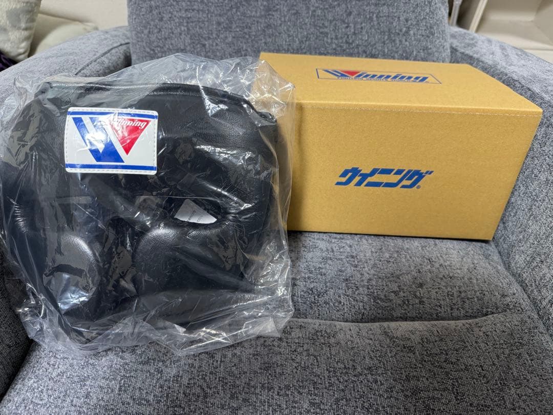 Winning ボクシングヘッドギア Mサイズ 箱付き