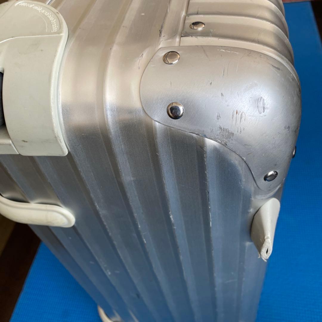 RIMOWA シルバーキャリーケース 中型