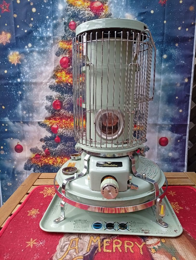 アラジン ストーブ メンテナンス済み。純正品芯交換済。取説付き。グリーン