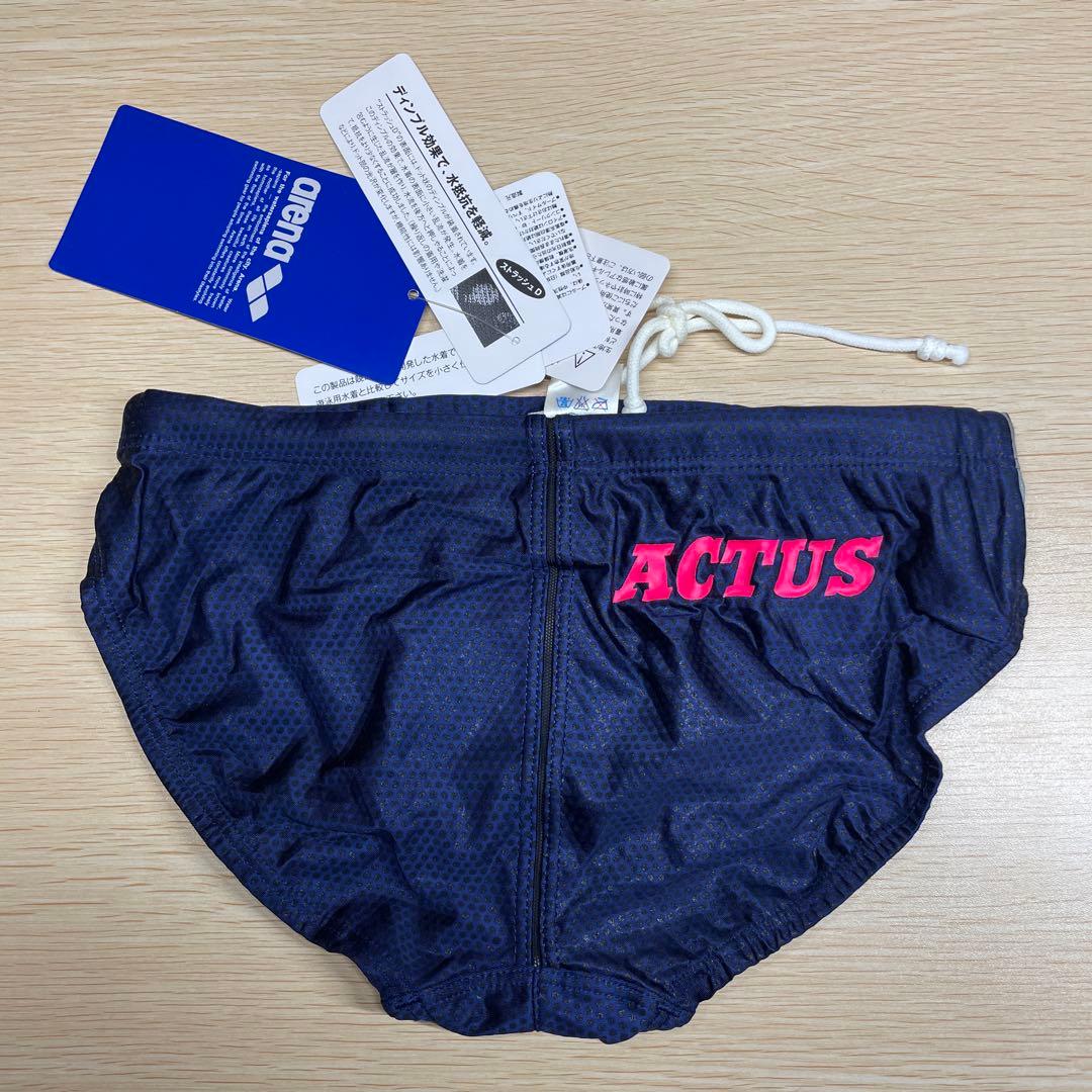 新品 arena アリーナ スイミングウェア STRUSH D サイズM