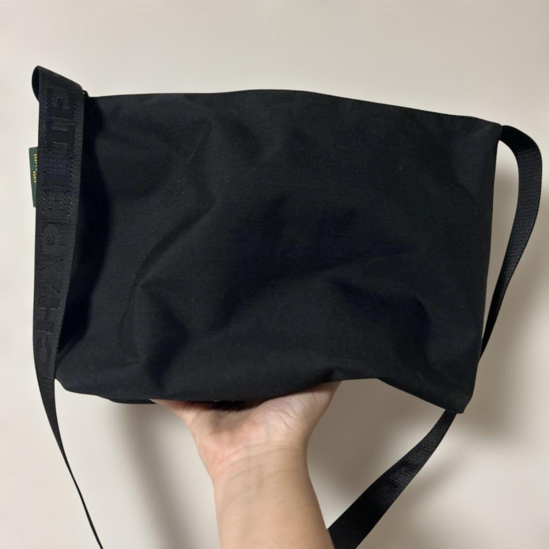 Herve Chapelier ブラックショルダーバッグ