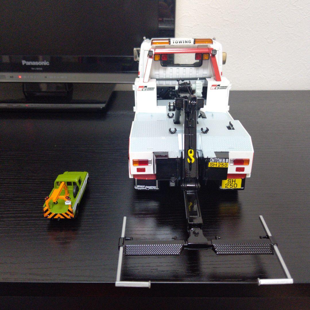 ミニカー tiny 1/18scale HINO 300