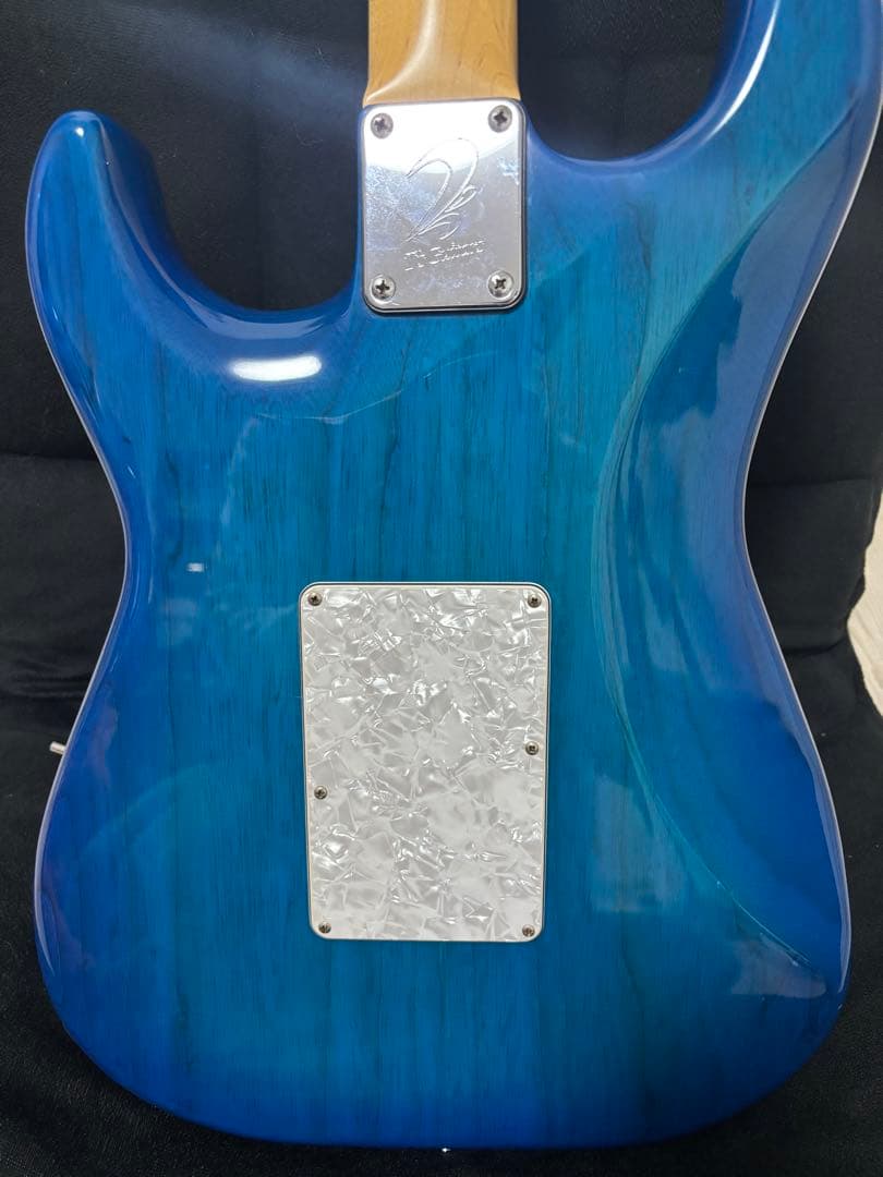 t's guitars リバースヘッド　春畑道哉