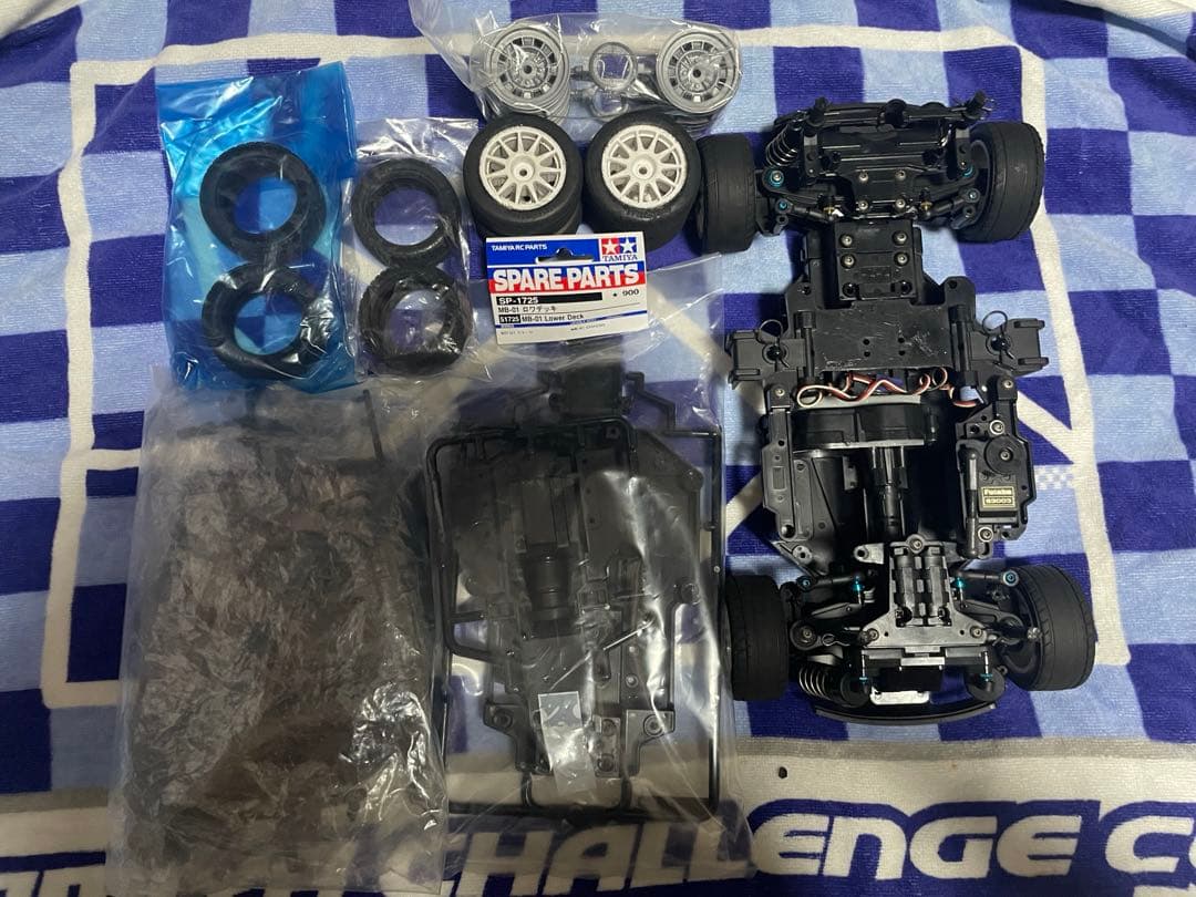 タミヤ MB-01シャーシ、 フィアットアバルト1000ボディ付き、サーボ