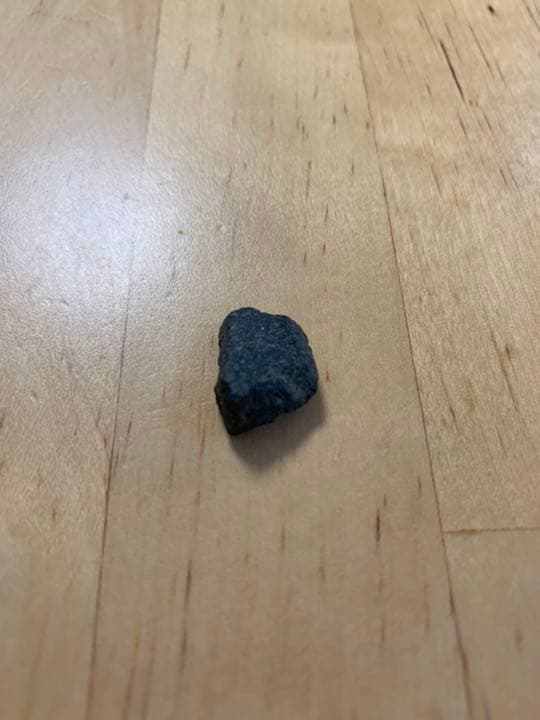 隕石と思われる石　パワーストーン