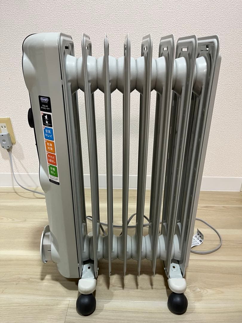 DeLonghi デロンギ　オイルヒーター HJ0812