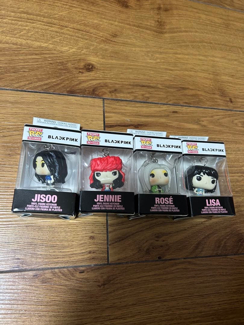 BLACKPINK フィギュアpopJISOO JENNIE ROSÉ LISA
