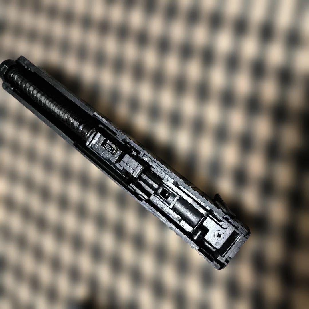 東京マルイ製　グロック18C　ガスブローバック　予備マグ　ホルスターセット