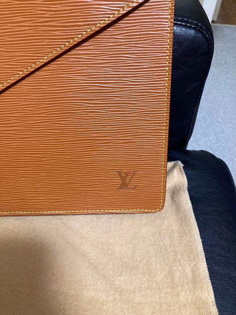阿*鳥様 ルイヴィトン エピ ポルトドキュマン ビジネスバッグ ブリーフケース