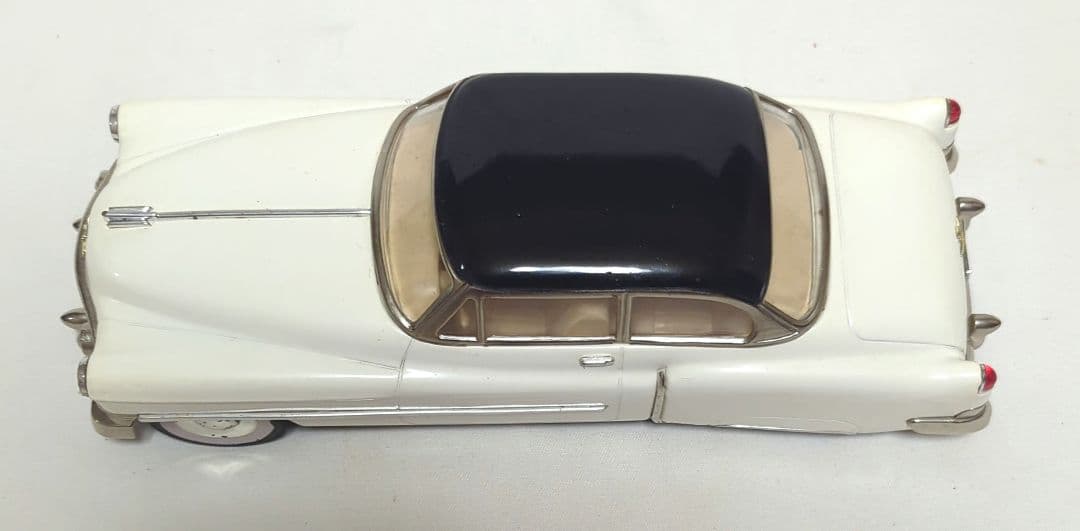 キャデラック セダン 50's ミニカー