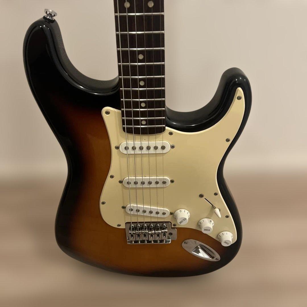 エレキギター　Squier