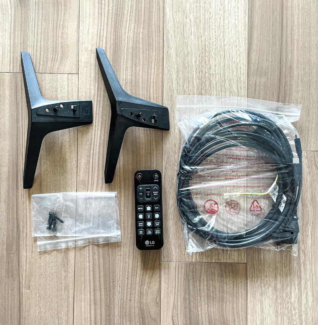 LG　42.5インチ 4Kモニター IPS 43UN700T-B