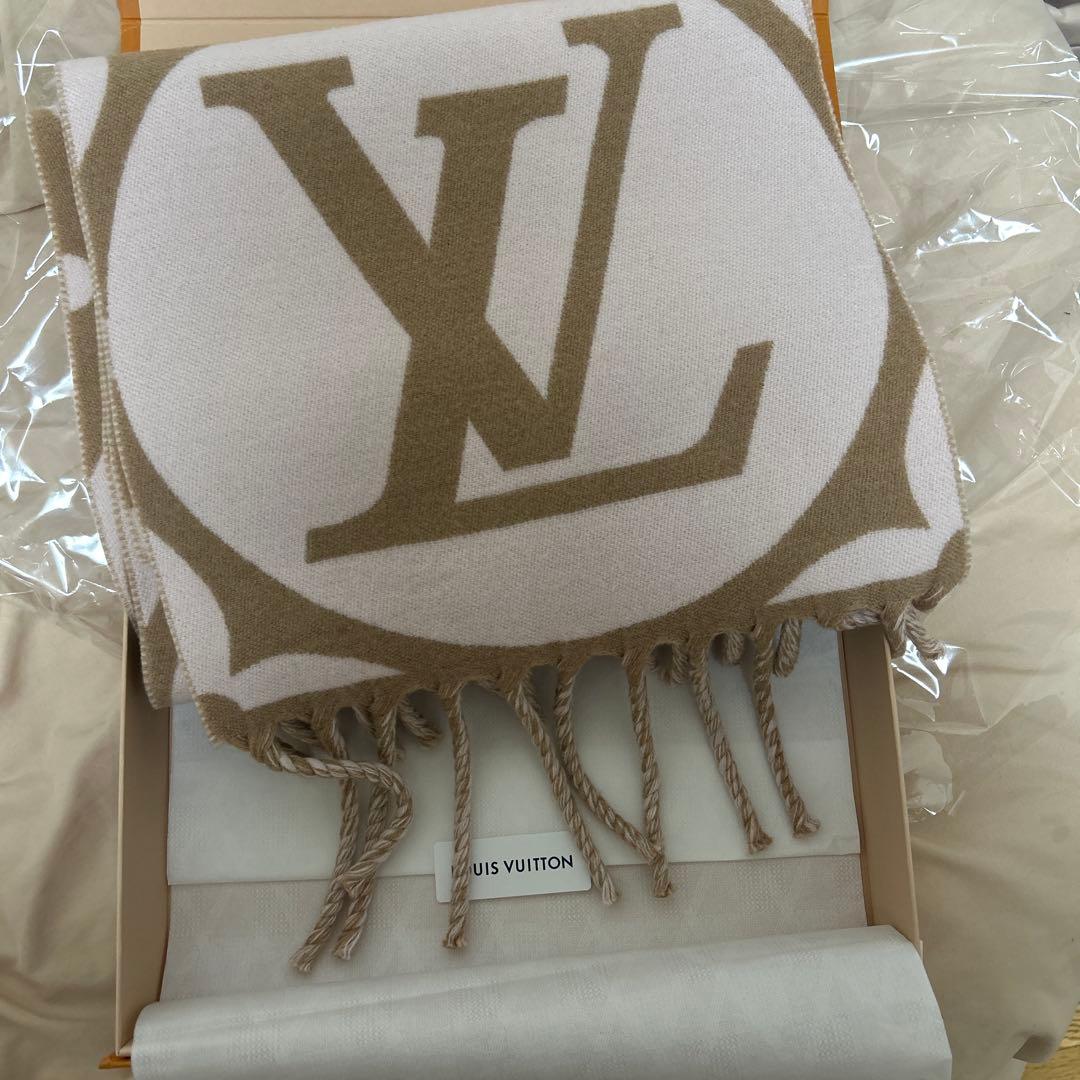 ルイヴィトン　マフラー・LV メダリオン　M79213