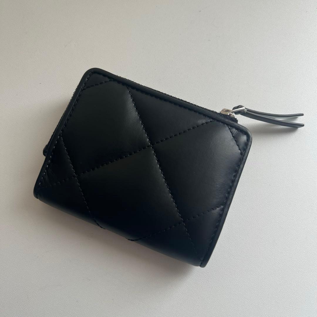 27 美品 TORYBURCH トリーバーチ 2つ折り財布