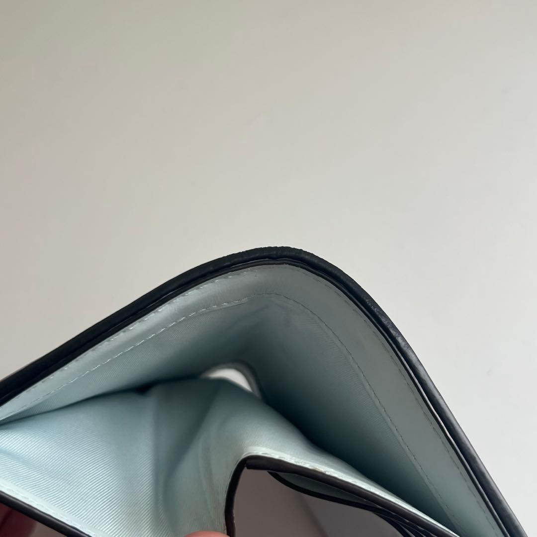 27 美品 TORYBURCH トリーバーチ 2つ折り財布