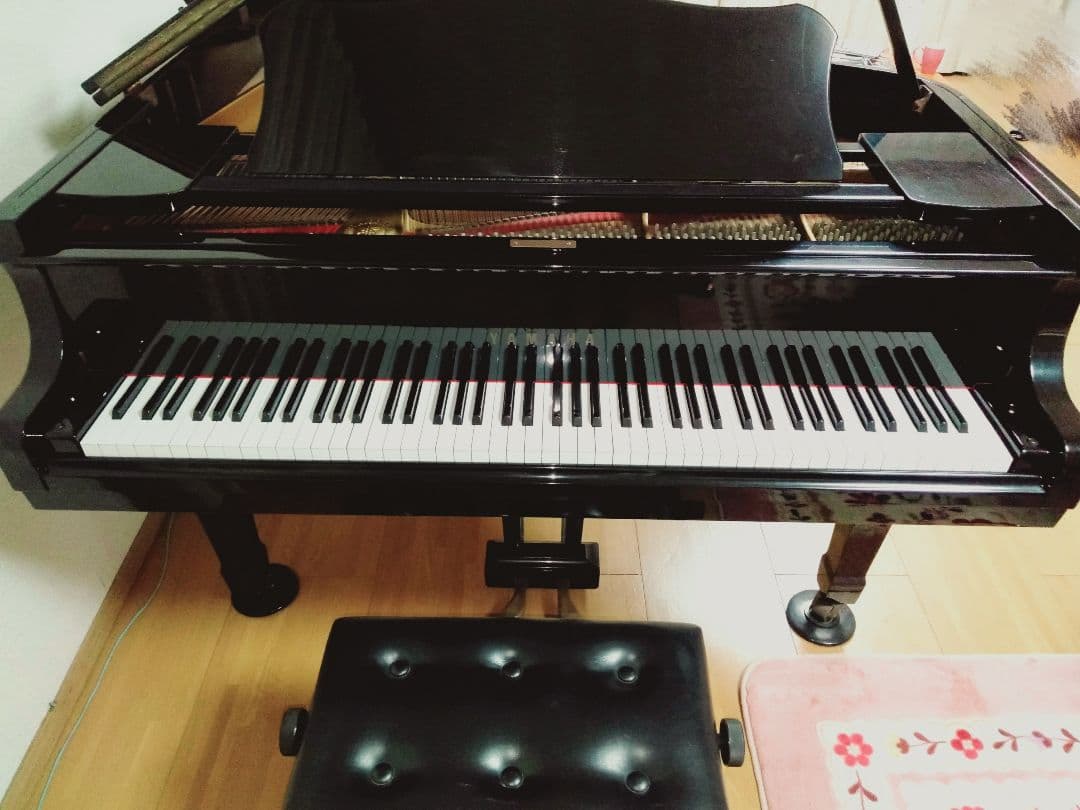 グランドピアノ　ヤマハ