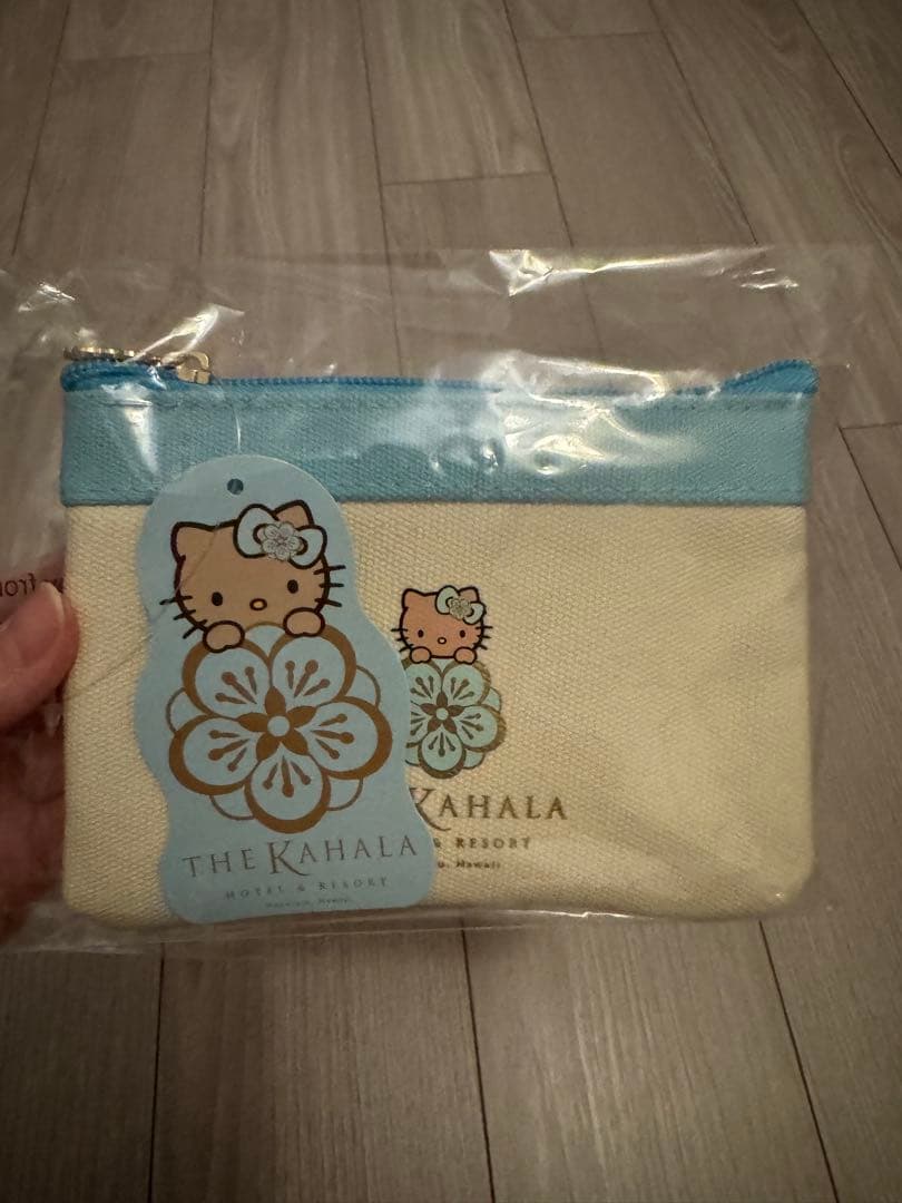カハラ キティ ポーチ 日焼けキティ