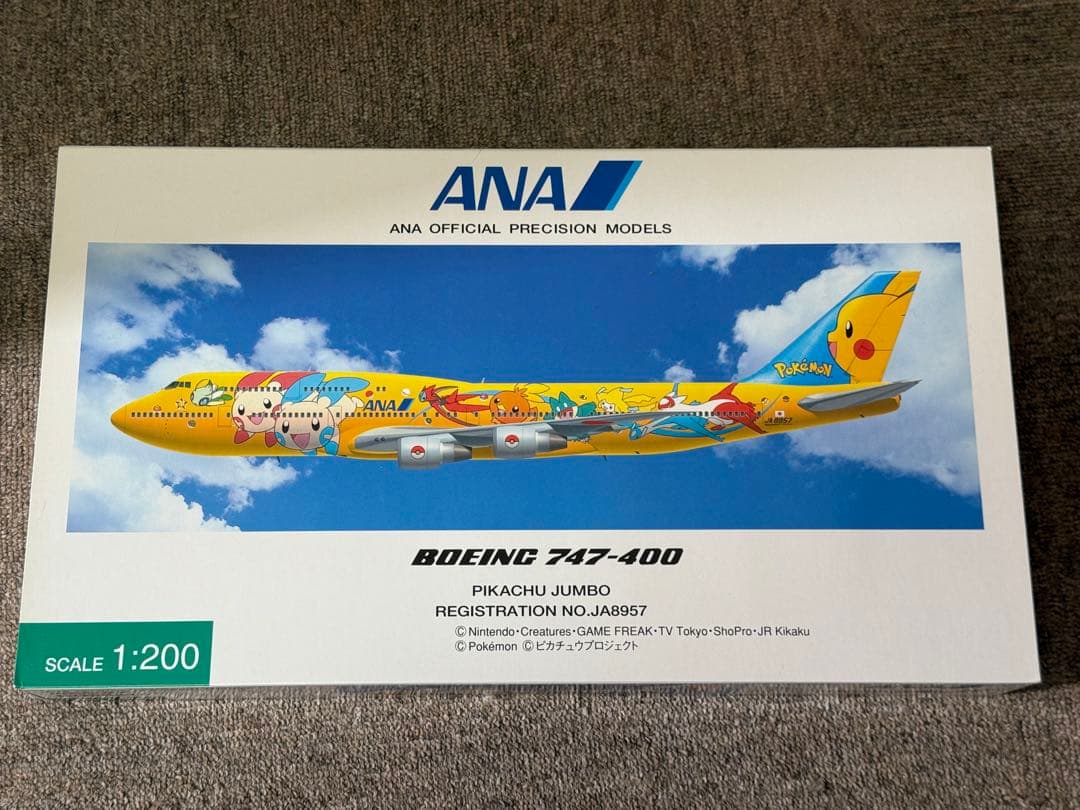 全日空商事 1/200 ANA B747-400D ピカチュウジャンボ