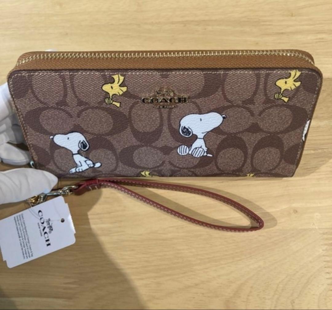 COACH コーチ スヌーピーコラボ　二つ折り財布 折財布 レア