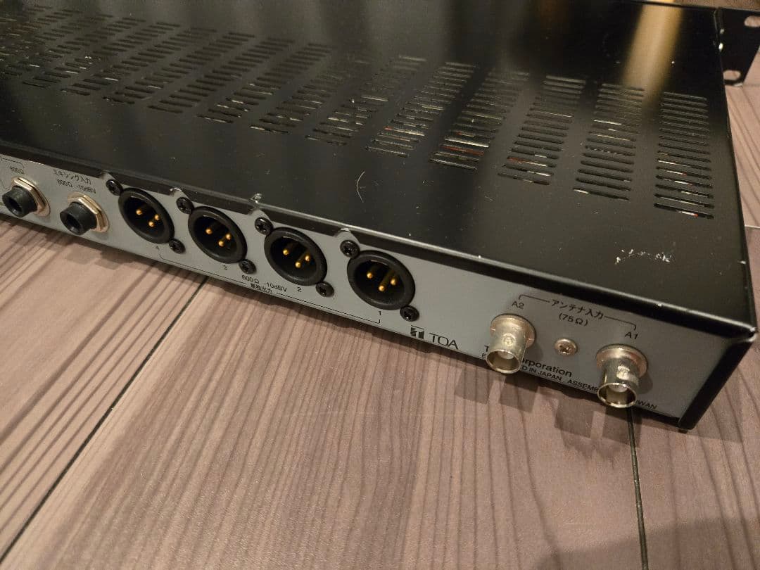 【TOA】トーアワイヤレスチューナーWT-1824受信機ダイバーシティ