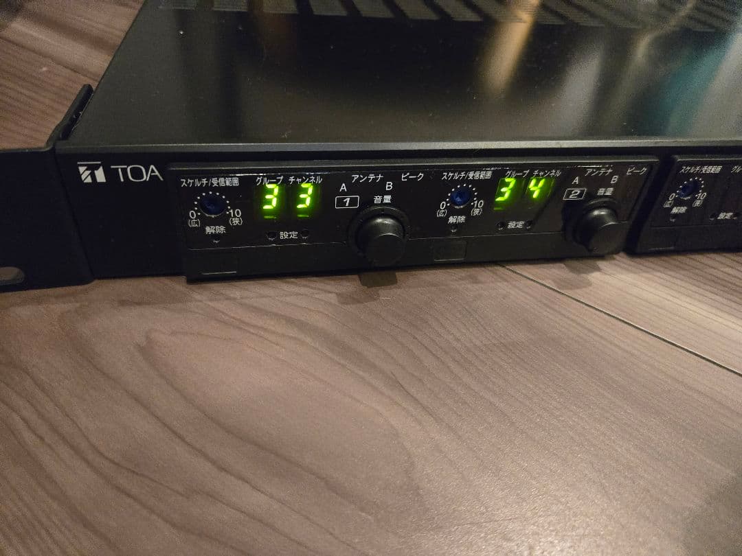 【TOA】トーアワイヤレスチューナーWT-1824受信機ダイバーシティ