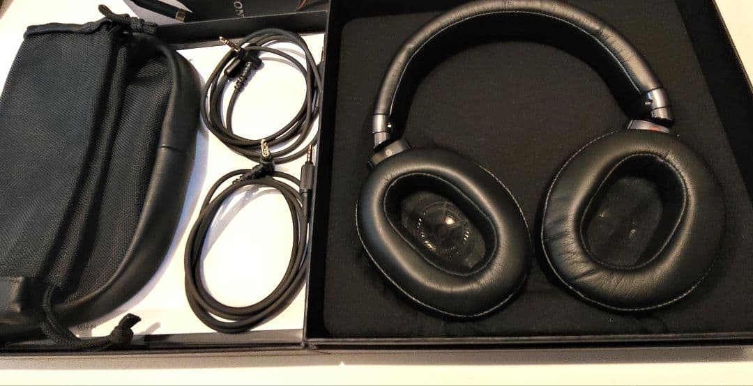 SONY MDR-1A 　 脱着式ケーブル付ヘッドホン新品同様