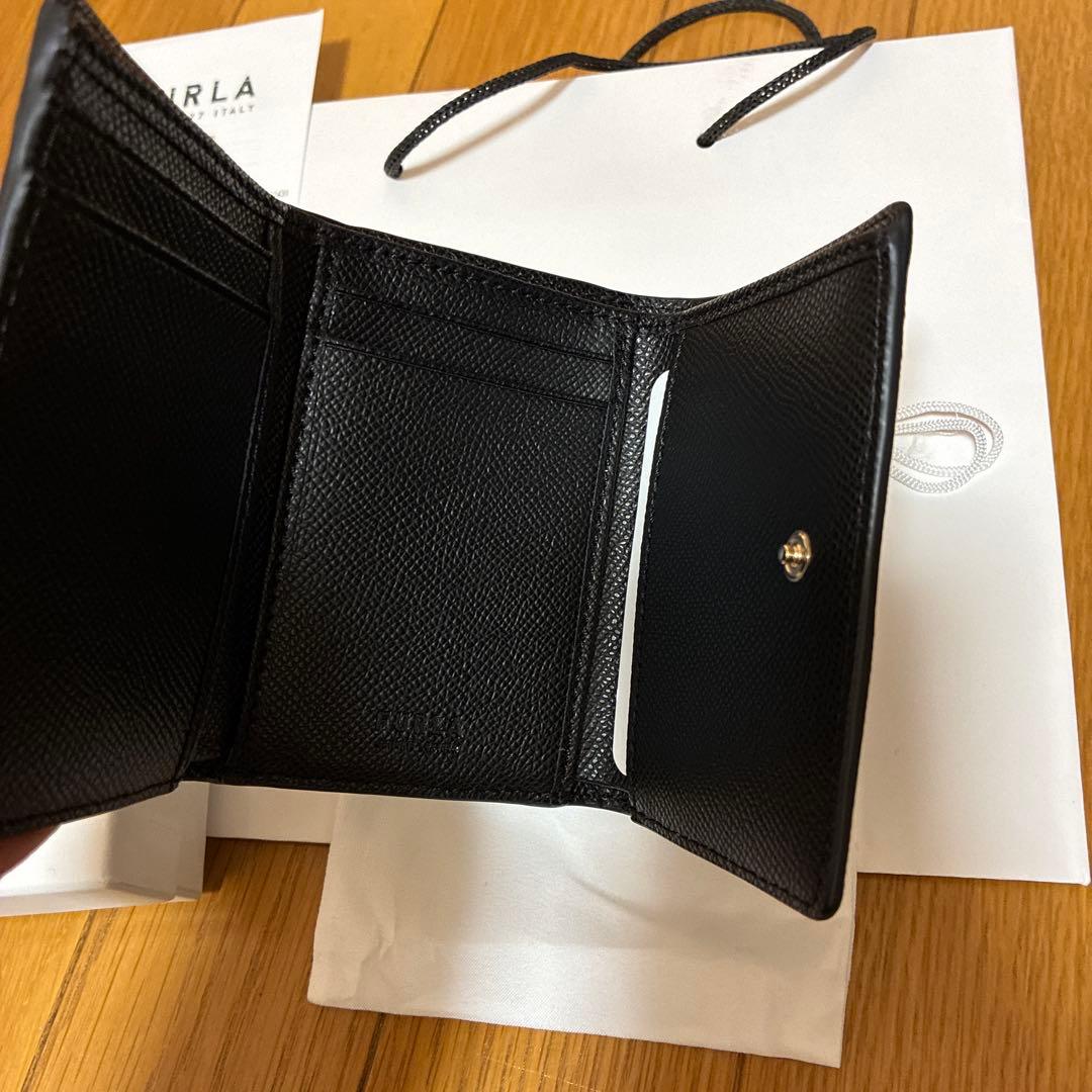 ★ banboo ★FURLA ブラック 三つ折り財布