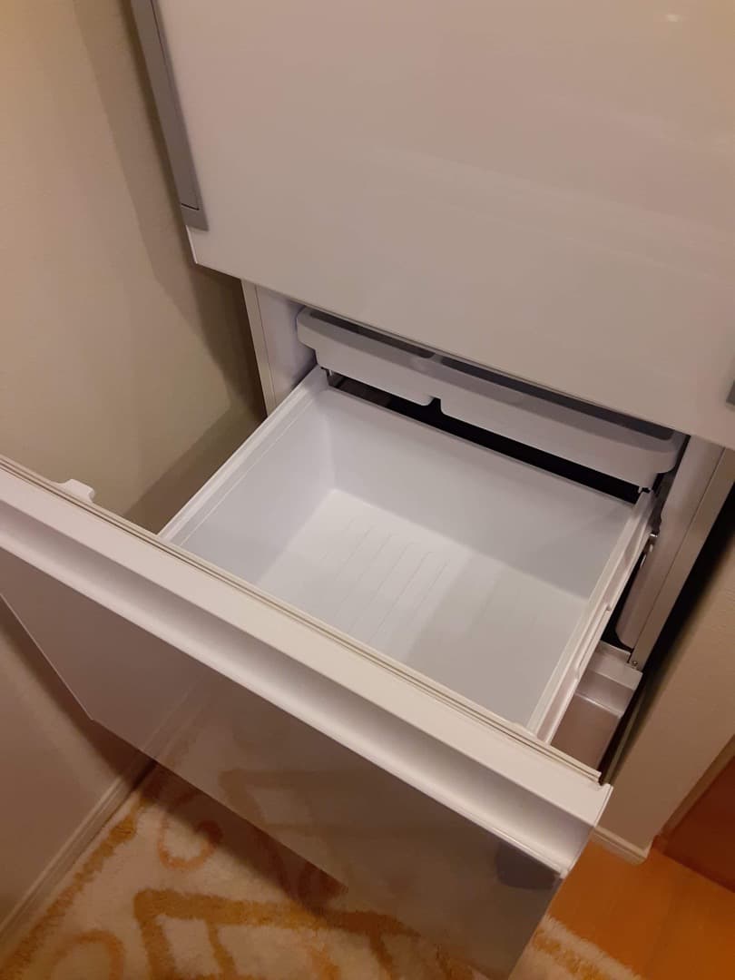 シャープ350L冷蔵庫