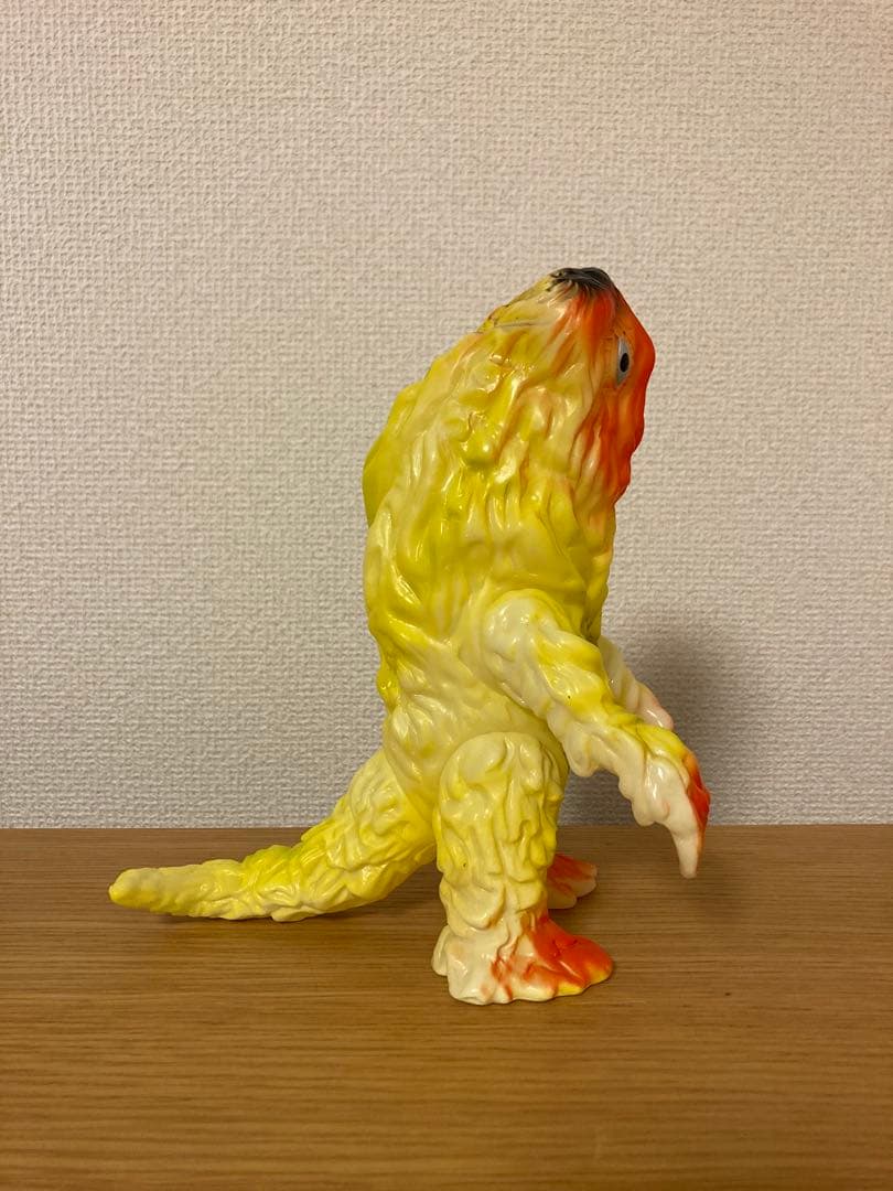 ブルマァク　ヘドラ　蓄光