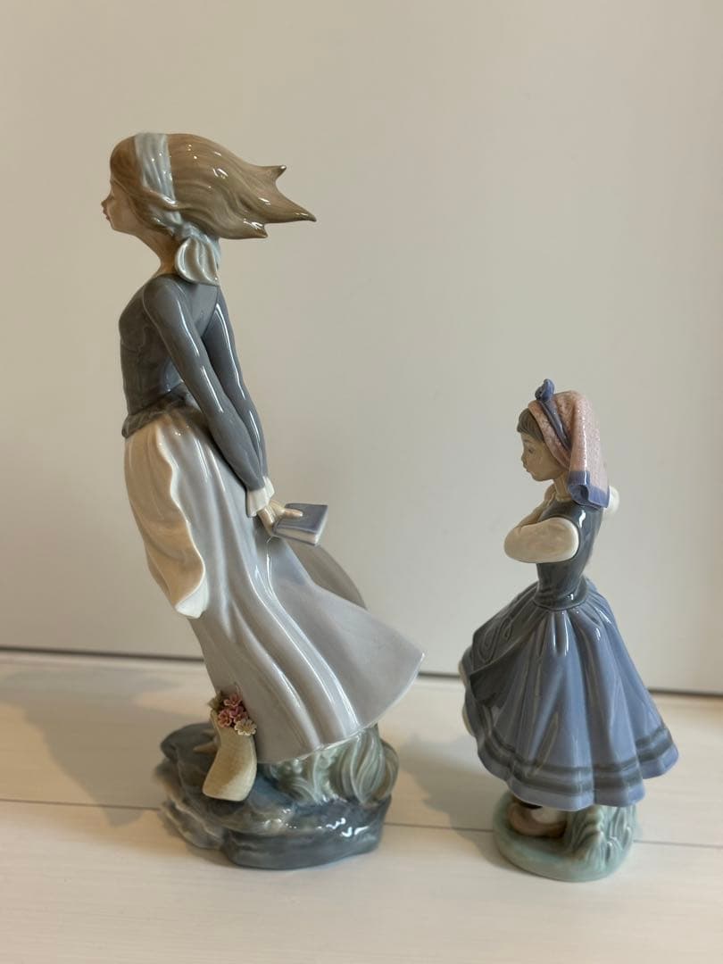 リヤドロ　海のそよ風　少女と花　美品