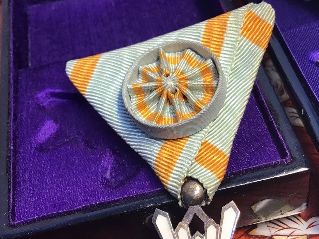 勲四等瑞宝章 勲五等瑞宝章 2点まとめて 勲章　記章 徽章 旧日本軍 元箱付き