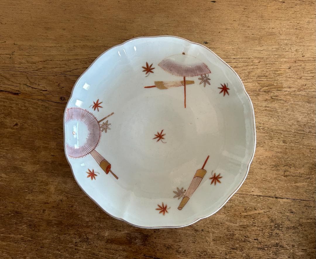 アンティークの傘と星の模様の皿3枚セット