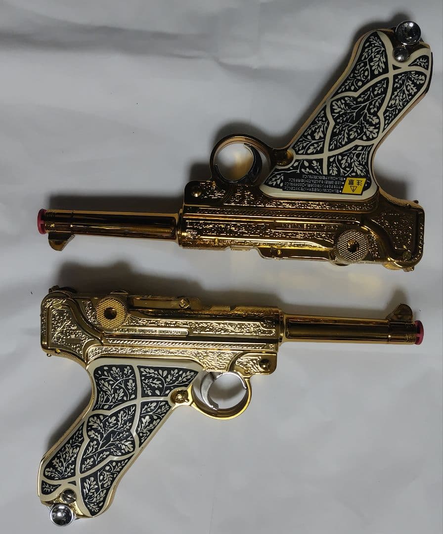 バイオハザード コードベロニカ アッシュフォード ゴールド ルガー P08