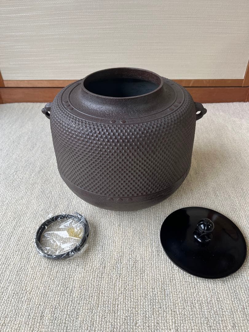 鋳鉄製 茶釜 直径約20cm 蓋付き