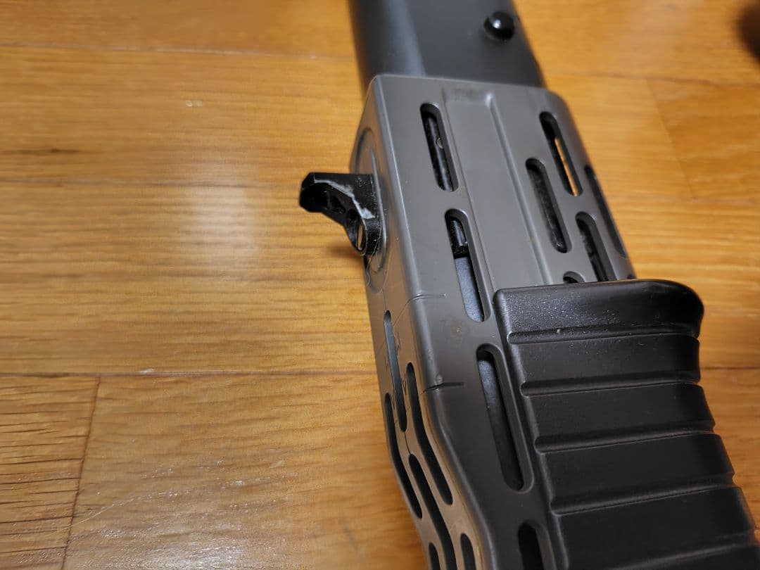 東京マルイエアコッキングショットガン スパス12 メタルストック 訳アリ品