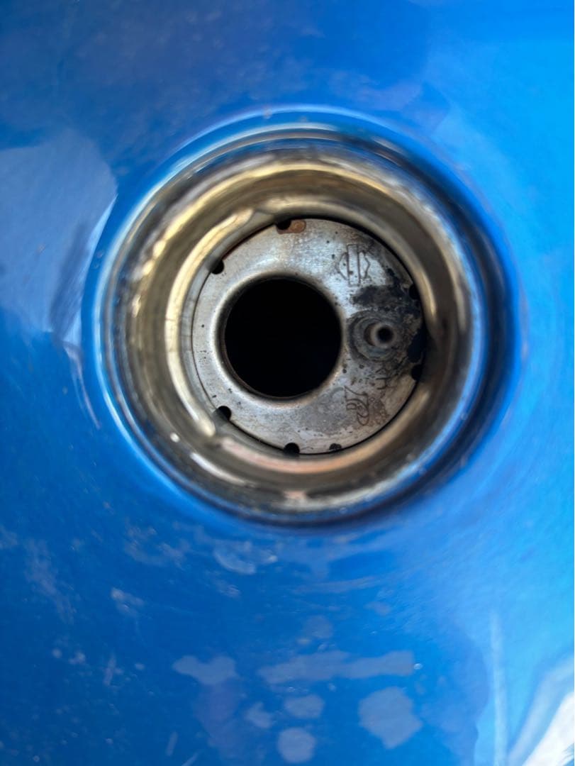 スポーツスター 純正 タンク 1997 883 ジャンク？ 水色