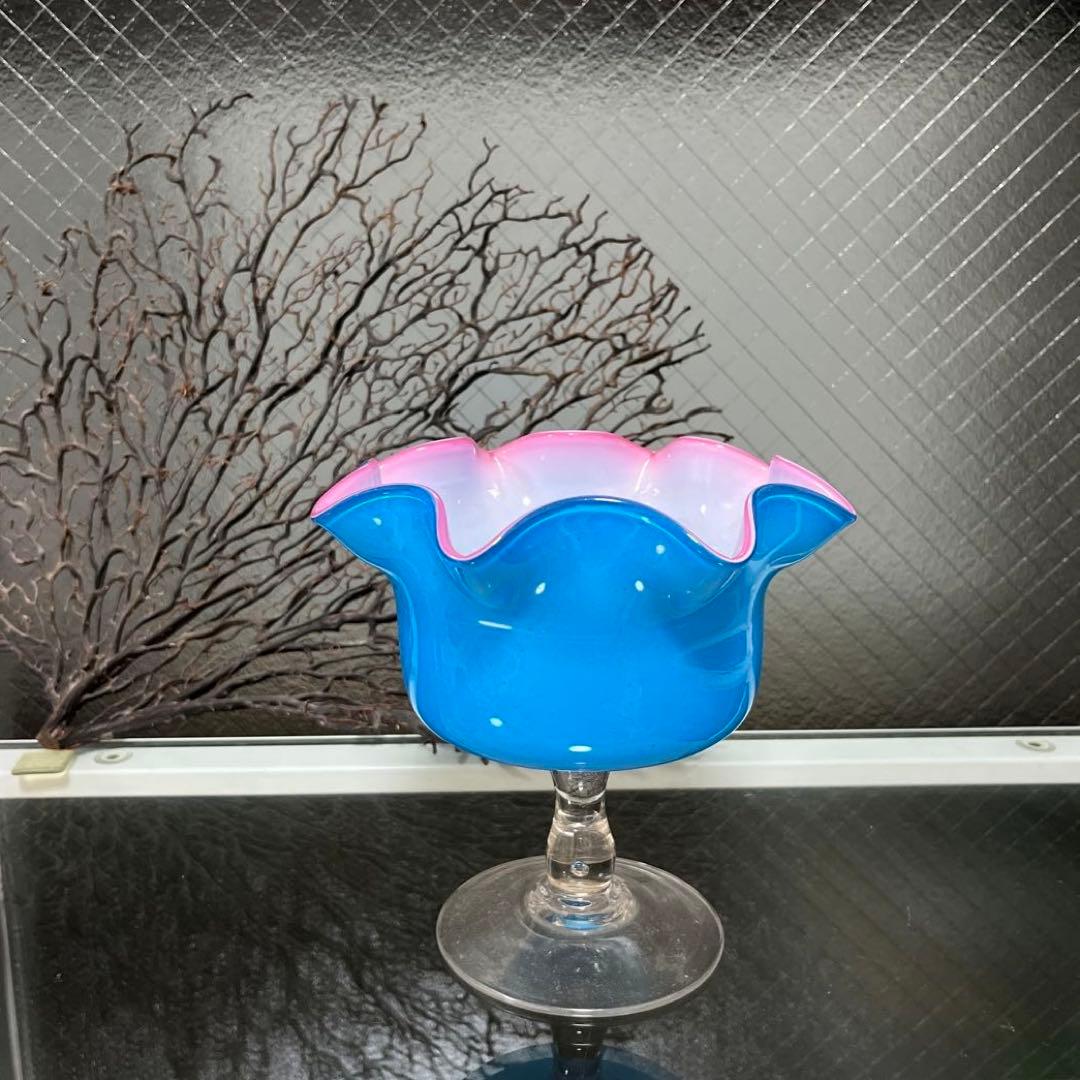 骨董　時代ガラス　希少３色　ピンク色暈し　フリル　盃洗　コンポート　ウラン １客