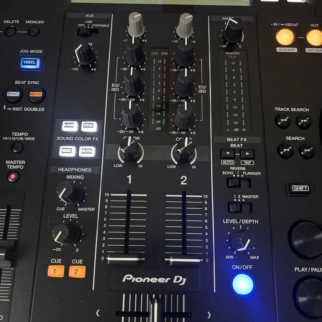 美品PioneerDJ XDJ-RR本体とXLRケーブル