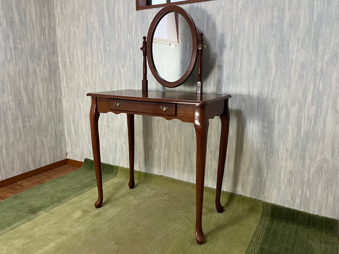 クラシックブラウンドレッサー・鏡付き