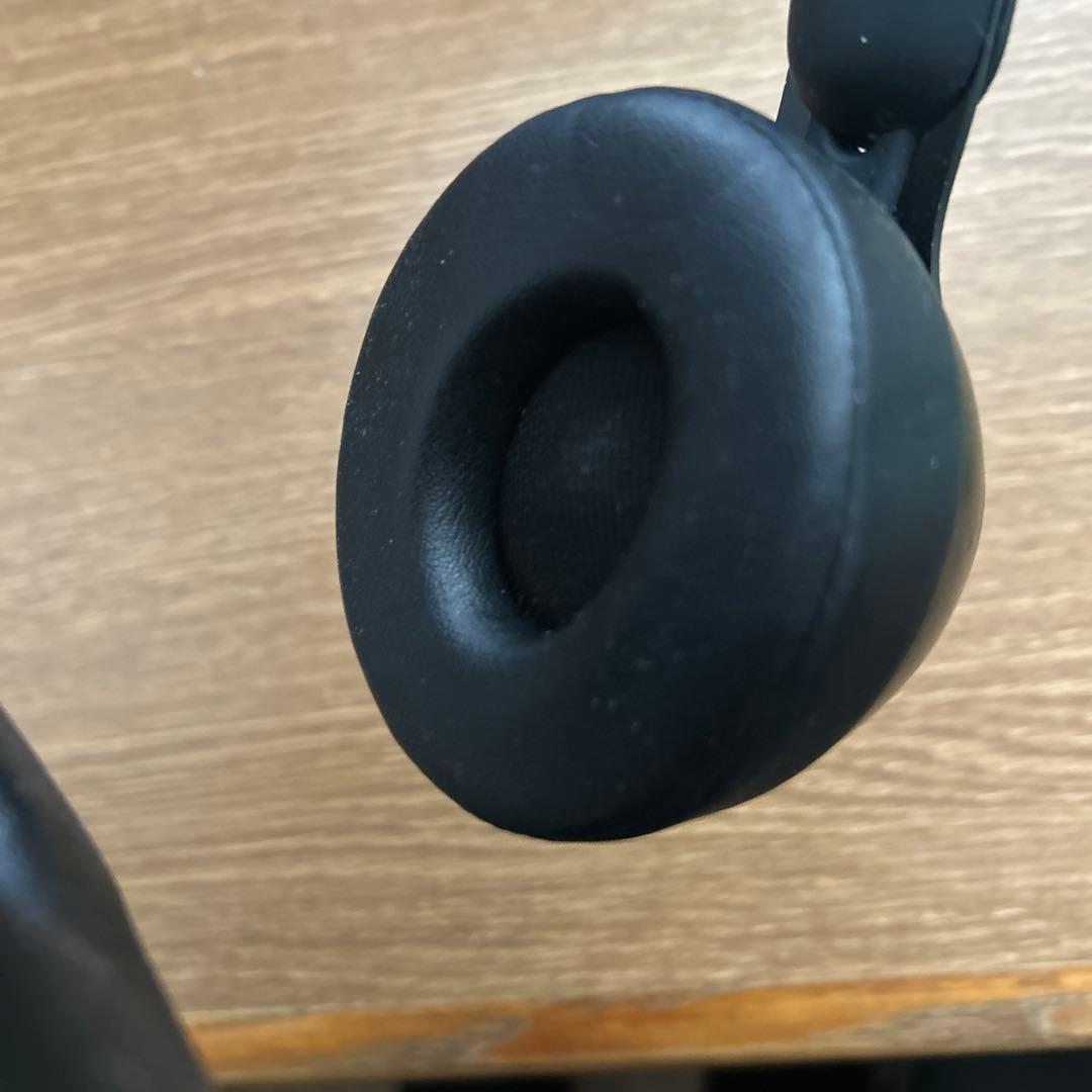 Beats solo Pro　ワイヤレスヘッドホン