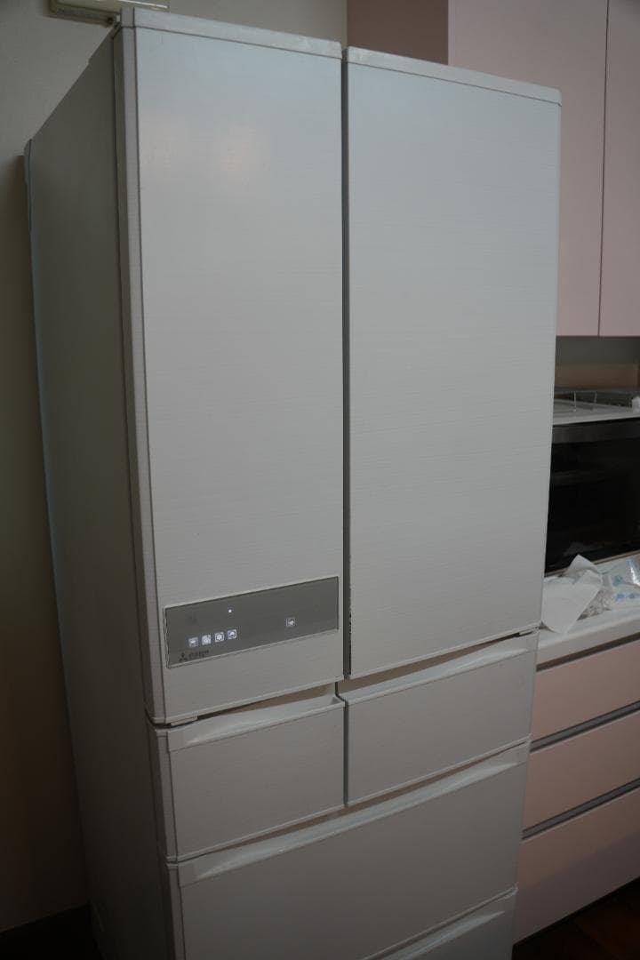 MR-JX61Y-W 両開き冷蔵庫 605Lホワイト