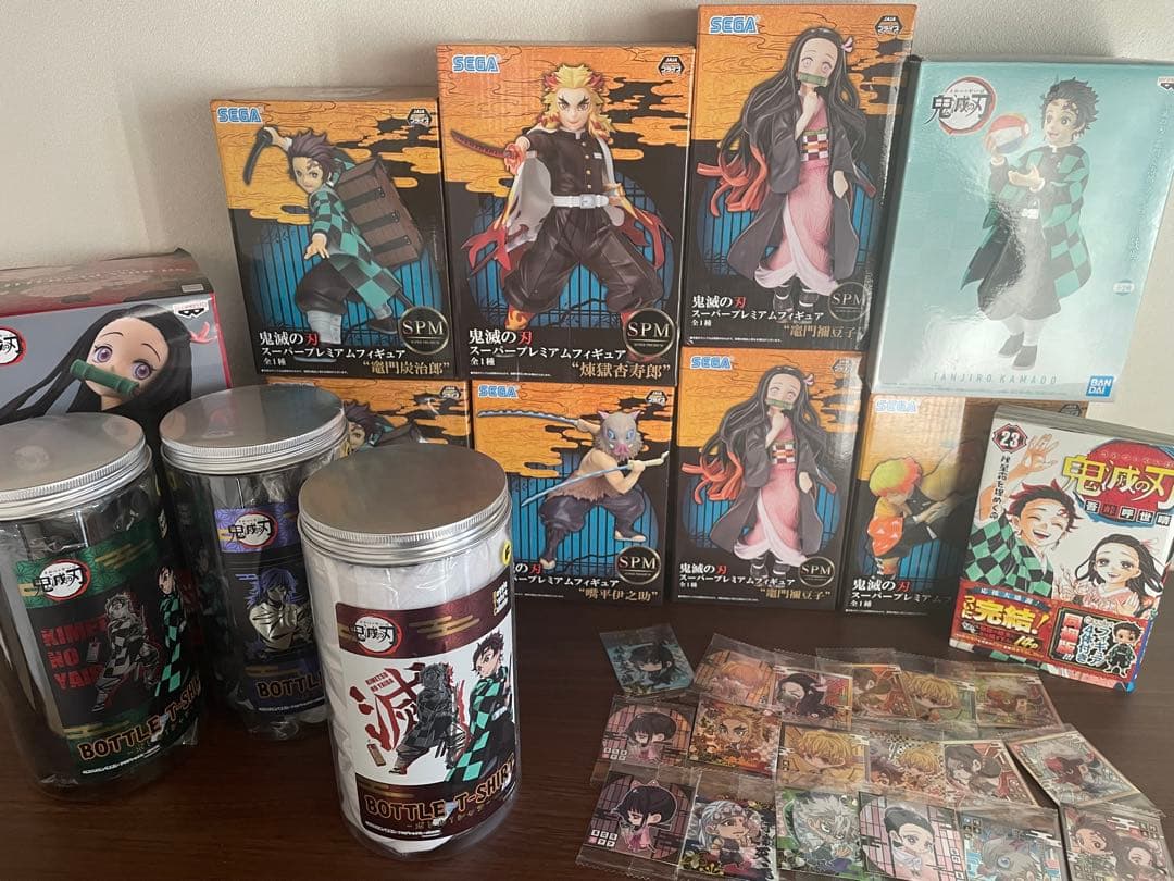 鬼滅の刃 グッズ　まとめ売り